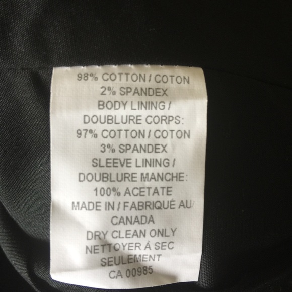 ⭐️Host Pick⭐️Holt Renfrew fitted black blazer - Picture 7 of 10